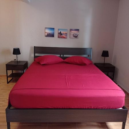 דירות וולוס Comfortable & Cozy House מראה חיצוני תמונה
