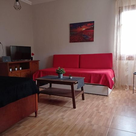 דירות וולוס Comfortable & Cozy House מראה חיצוני תמונה